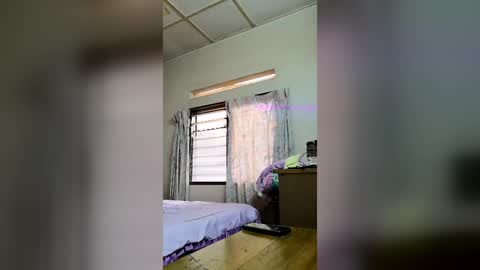 chuahboonsing online show from July 14, 5:56 am