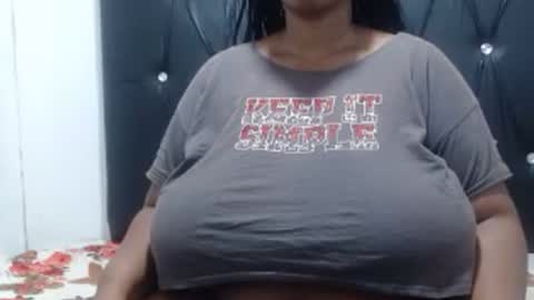 chubbybubble94 online show from August 4, 5:04 am