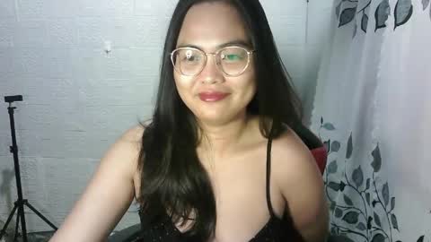 chubbycheeks27 online show from May 27, 11:34 am