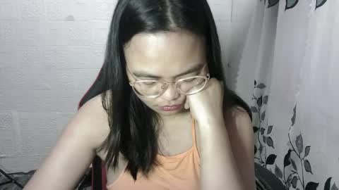 chubbycheeks27 online show from June 25, 6:55 pm