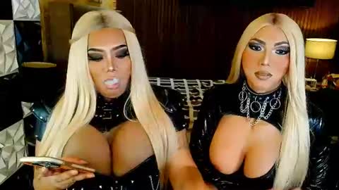 Maria online show from August 1, 9:21 pm