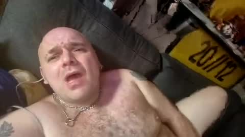 chubbyman43 online show from June 14, 5:15 am