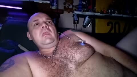 chubbyman43 online show from June 28, 3:31 am