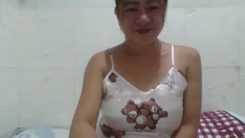 chubbymom19 online show from July 30, 2:24 pm