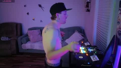 ChubsChadwell online show from August 18, 9:59 am