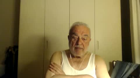 ciaoamoremio3 online show from June 8, 11:44 pm