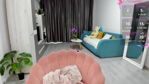 Cristina online show from March 28, 2:46 pm