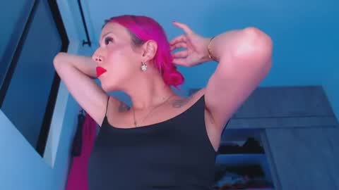 cicimom online show from August 7, 2:44 am