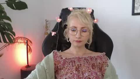 Cinderella online show from August 4, 7:38 am