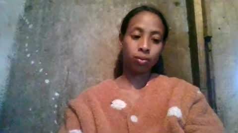 cindyx69 online show from August 28, 10:57 am