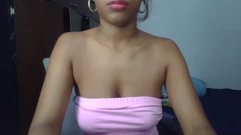 cinnamon 19 online show from May 3, 1:21 am