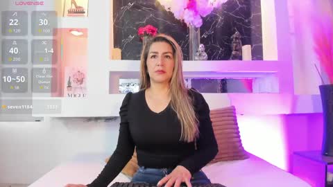 Cinthya  online show from May 6, 12:06 pm