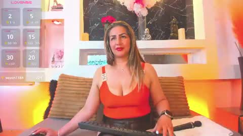 Cinthya  online show from June 11, 4:13 pm