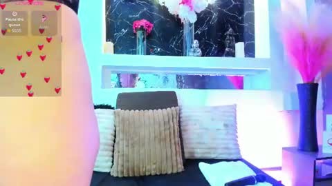 Cinthya  online show from June 26, 12:30 pm