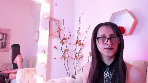 circe_star online show from August 6, 1:15 am