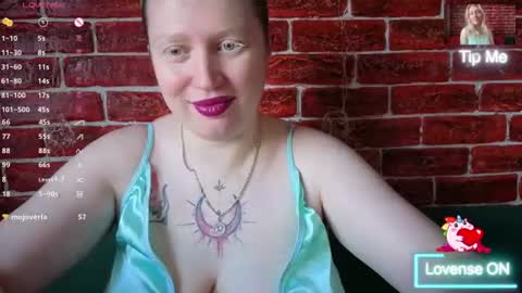 citrusblissss online show from July 27, 4:18 am
