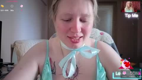 citrusblissss online show from August 4, 5:04 am