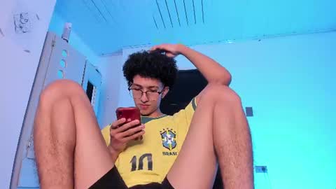 cj_davis1 online show from August 5, 8:56 am