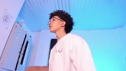 cj_davis1 online show from August 9, 4:35 am