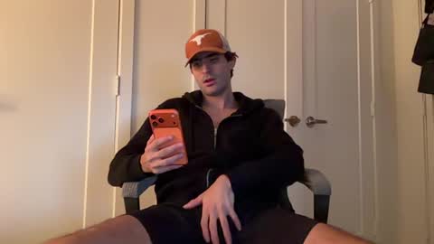 ckeefer96 online show from August 13, 11:52 pm