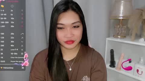 CLAIRE online show from August 12, 5:32 am