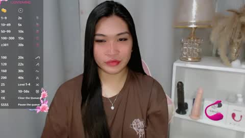CLAIRE online show from August 13, 5:43 am