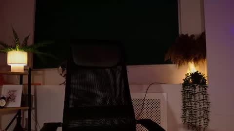 Claire online show from August 8, 7:14 pm