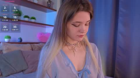 Im Amy online show from August 14, 3:04 pm
