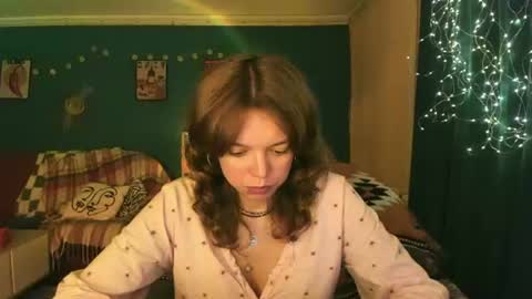 ClancyOsbourne online show from August 11, 10:56 pm