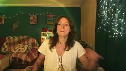 ClancyOsbourne online show from August 13, 6:22 pm