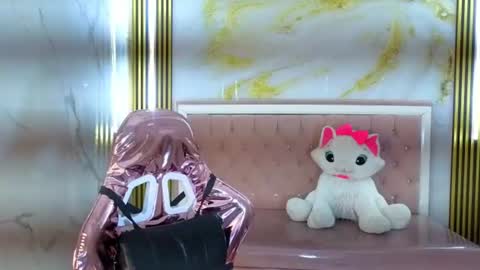 Clara  online show from August 11, 10:45 pm