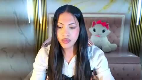 Clara  online show from August 12, 2:03 am