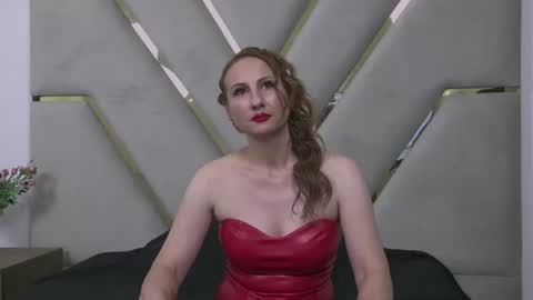 Mistress Clara online show from July 18, 12:22 am