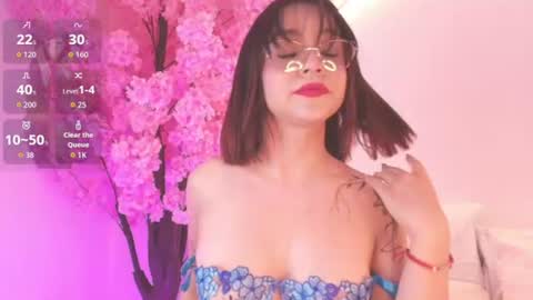 C L A R A online show from August 4, 4:53 am