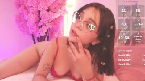 C L A R A online show from August 5, 5:05 am