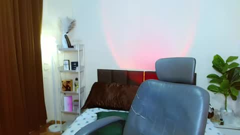 Clara online show from August 30, 7:47 pm