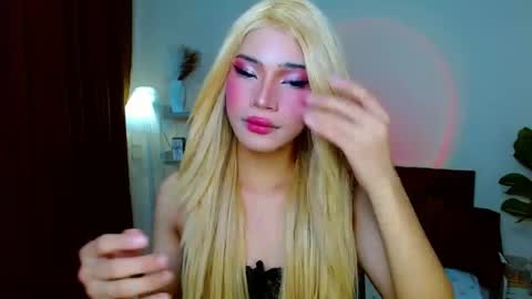 Clara online show from September 6, 3:18 pm