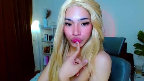 Clara online show from September 7, 9:43 pm