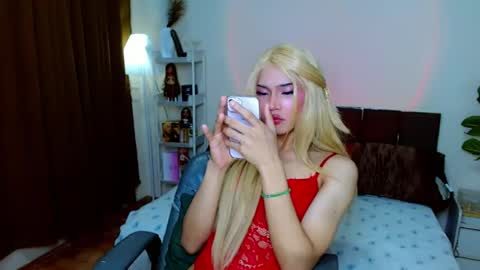 Clara online show from September 9, 9:27 pm