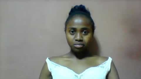 clarah860691 online show from August 14, 6:11 pm