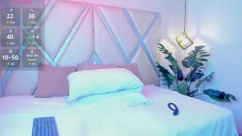 Clarentz bby online show from August 14, 5:44 am