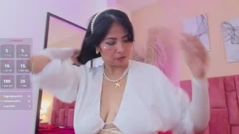 clariss_brown online show from August 13, 12:02 am