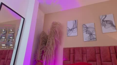 clariss_brown online show from August 13, 7:39 pm