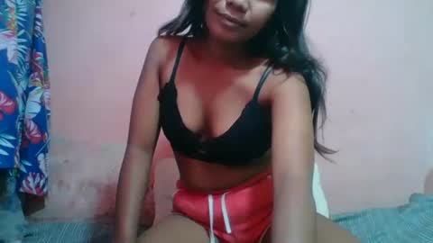clarissezz online show from May 13, 9:53 am