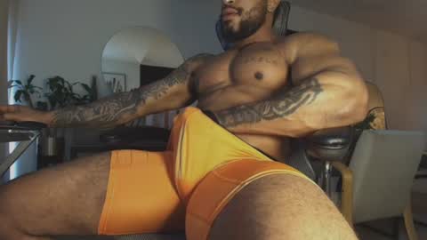clark_strong online show from August 15, 11:58 am
