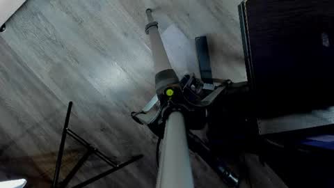 clarkkush_ online show from August 11, 11:07 pm
