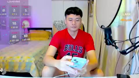 Clark online show from July 29, 2:51 am