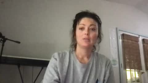 clarnbear online show from August 11, 3:03 pm