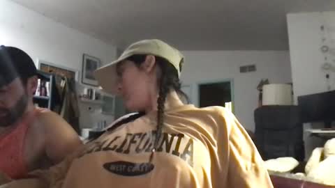 clarnbear online show from August 14, 12:36 am