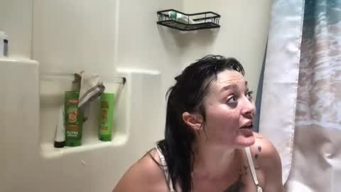 clarnbear online show from August 16, 7:18 pm